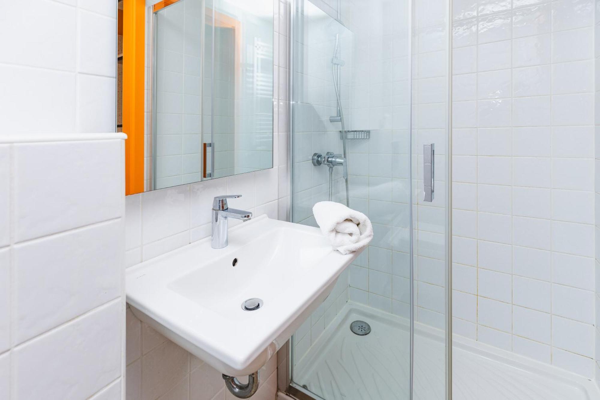 לובראן Hostel Link מראה חיצוני תמונה