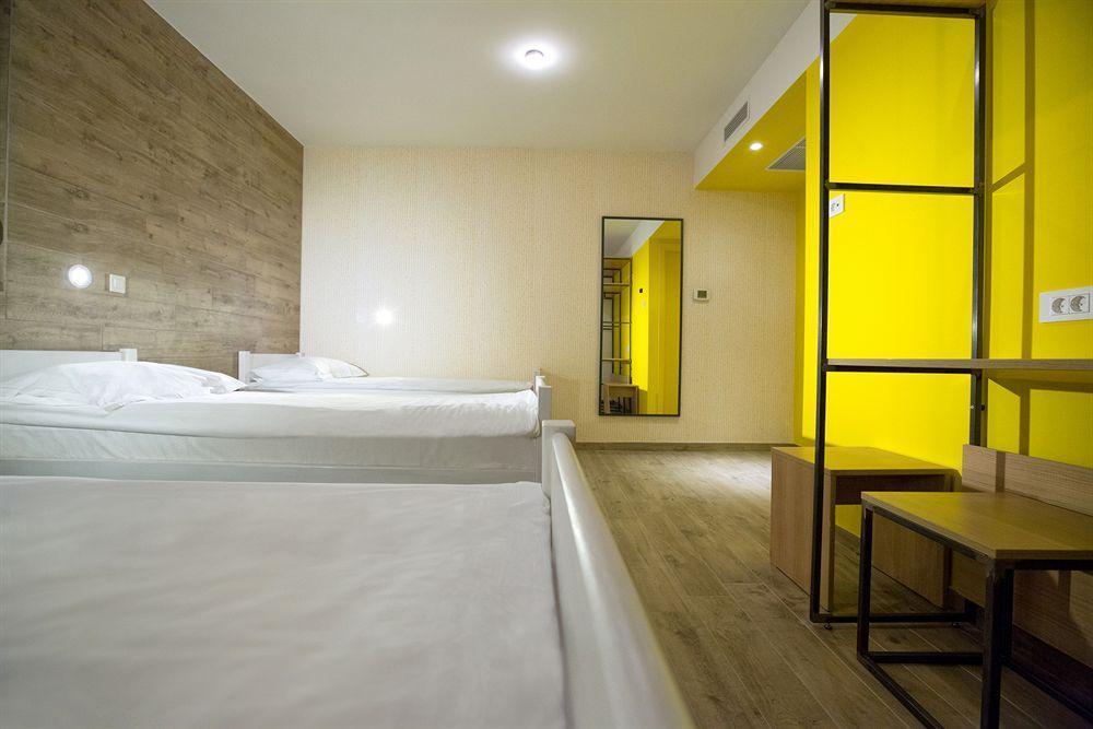 לובראן Hostel Link מראה חיצוני תמונה