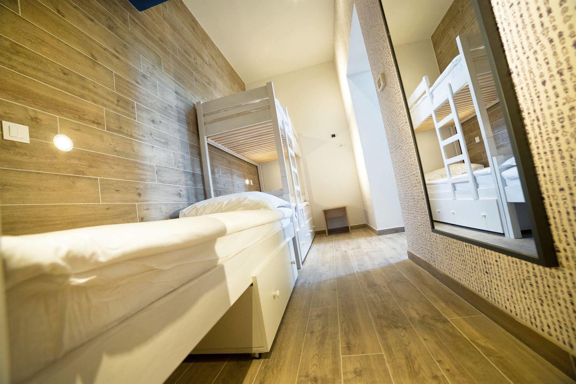 לובראן Hostel Link מראה חיצוני תמונה
